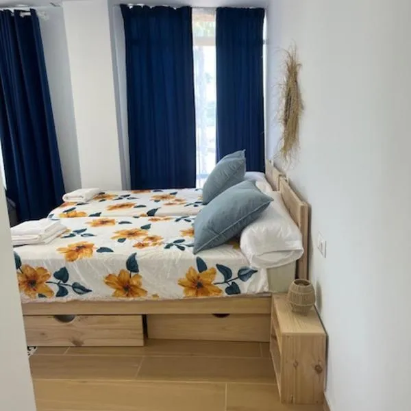 ALZIRA BONiTA LES BARRAQUES LOFT, hotel Alzirában