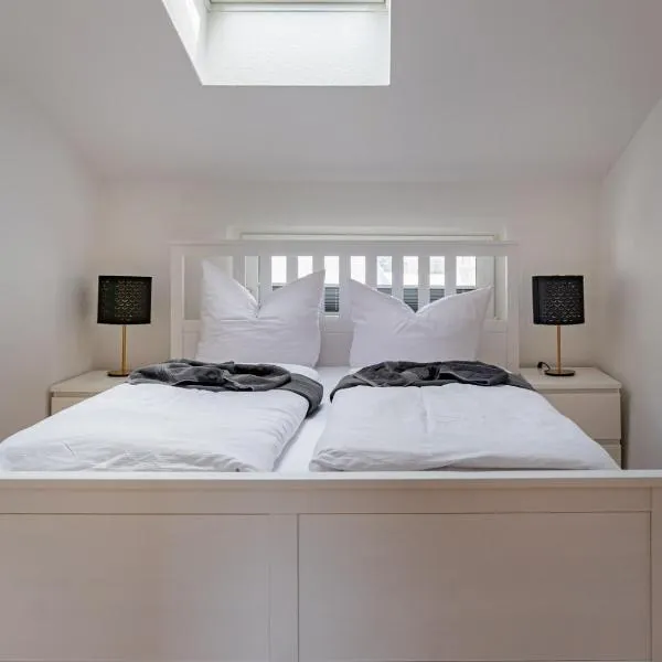 CBlue "Admiralsloge - Nauticus"、ヴァーネミュンデのホテル