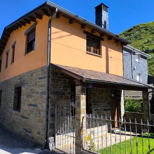 Casa Miravalles Fornela, hotel en Guimara