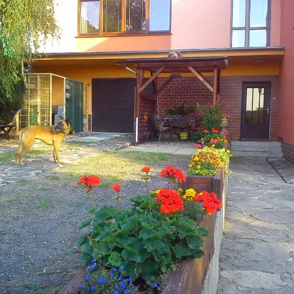 Apartments České Středohoří, hotel v destinaci Teplice