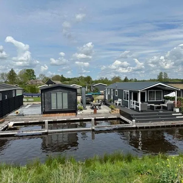Luxe Chalet San Marco, hotel v destinaci Giethoorn