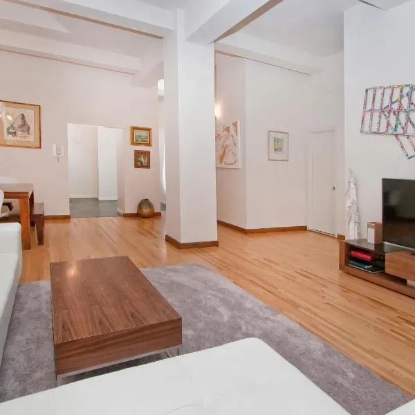 Luxury Apartments Next to Times Square, hotel in New York