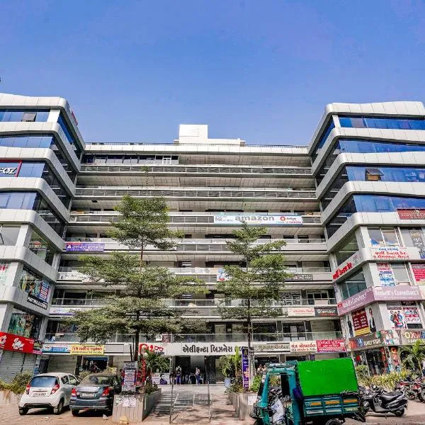 Hotel Skycity, Best Luxurious Hotel AC Rooms In Surat, hotell sihtkohas Surat