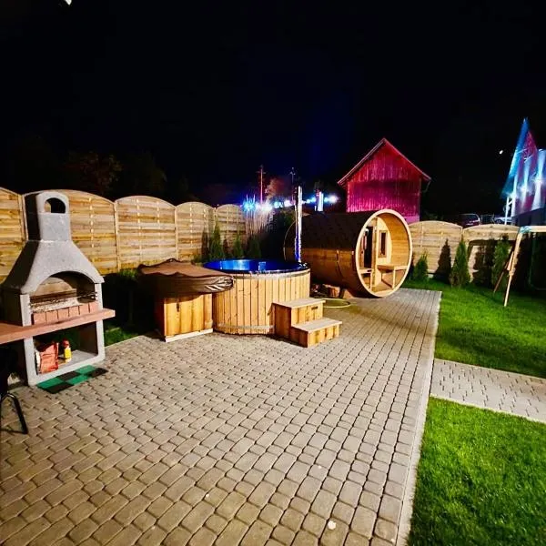 Chata pod wyciągiem, hotel in Wańkowa