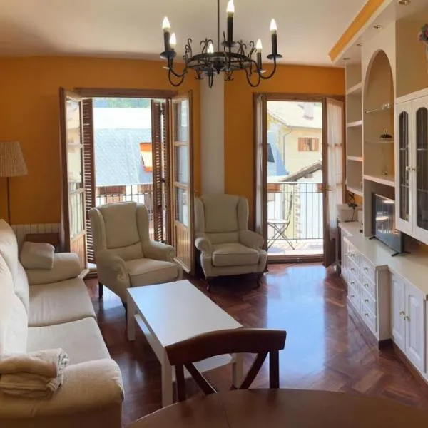 Alojamiento Las Endrinas, hotel v destinaci Ezcaray