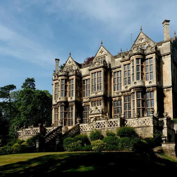 The Hall - Historic Grade I-listed Jacobean Mansion、ブラッドフォード・オン・エイボンのホテル