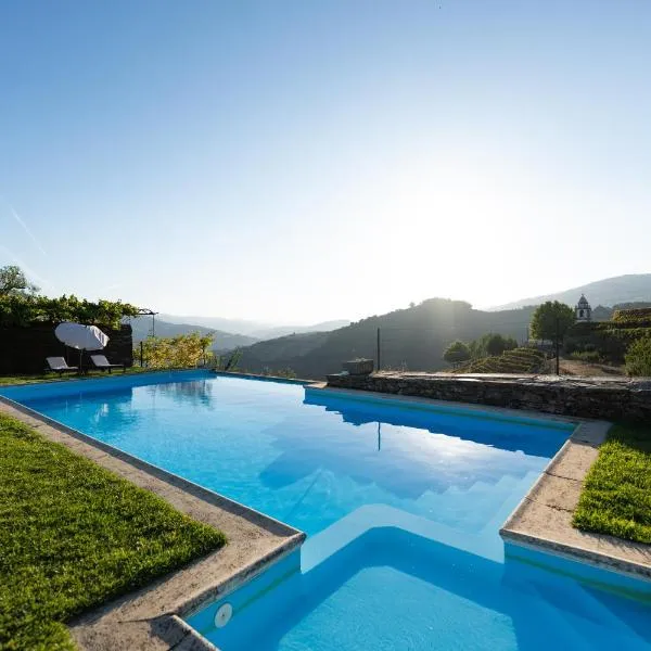 Casa d' Alem, hotel v destinaci Mesao Frio