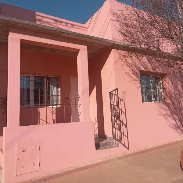 Casita RUNE, hotel in Tandil