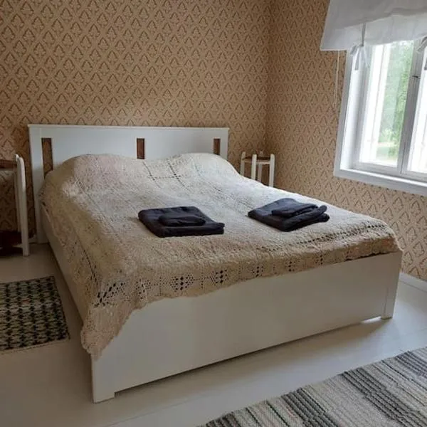 200 years old small cottage with sauna close to archipelago, hotel v destinaci Töfsala