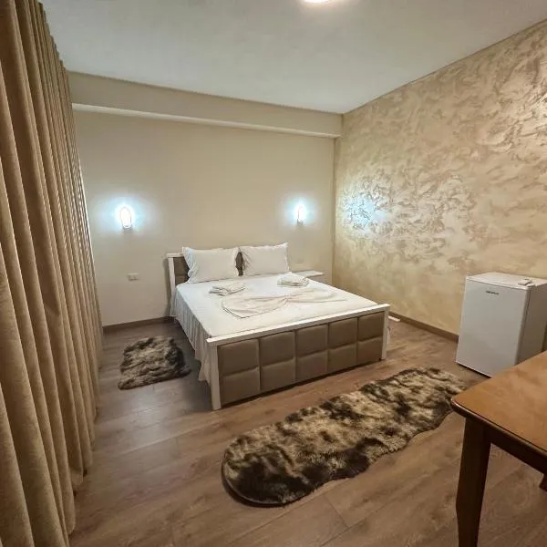 Guni Inn, hotel v mestu Krujë