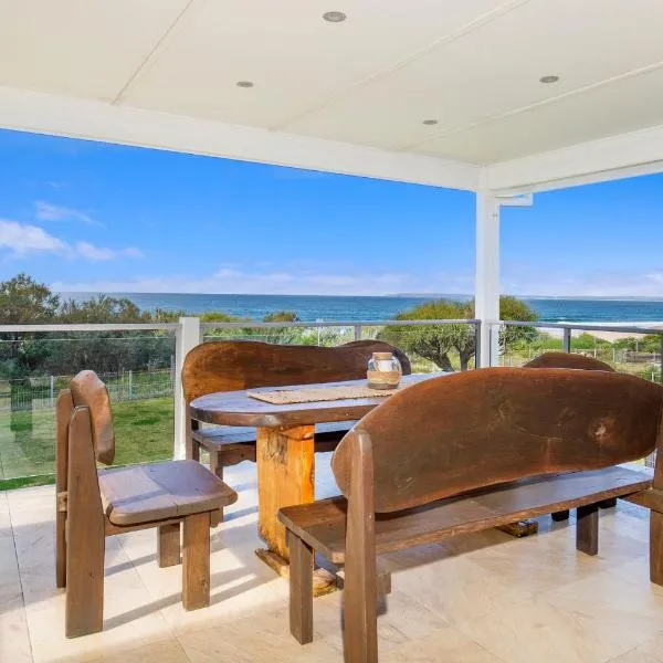 Watermans Pet Friendly 1 Min Walk to Beach, hotel v destinaci Culburra Beach