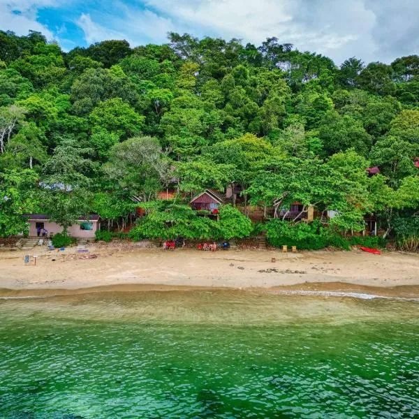 Kohjum Seafront Resort, hotel v destinaci Ko Jum