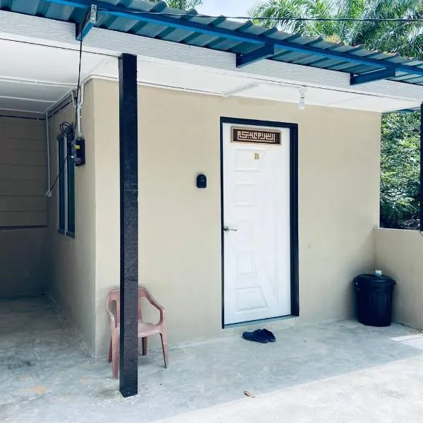 Inap Desa R'Sawit Pintu B, hotel v destinaci Sekincan