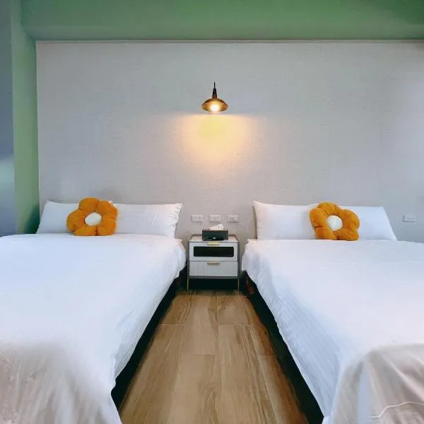 安平漁境烤肉唱歌麻將包棟民宿, hotel in Tainan