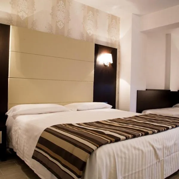 Hotel Pineta Palace, hotel Rómában