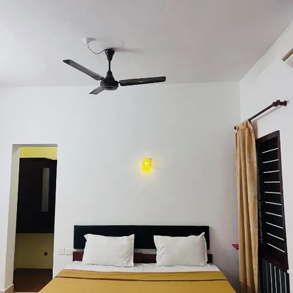 Hotel Sunday - Townhouse Club Airport Trivandrum, hotel in Trivandrum