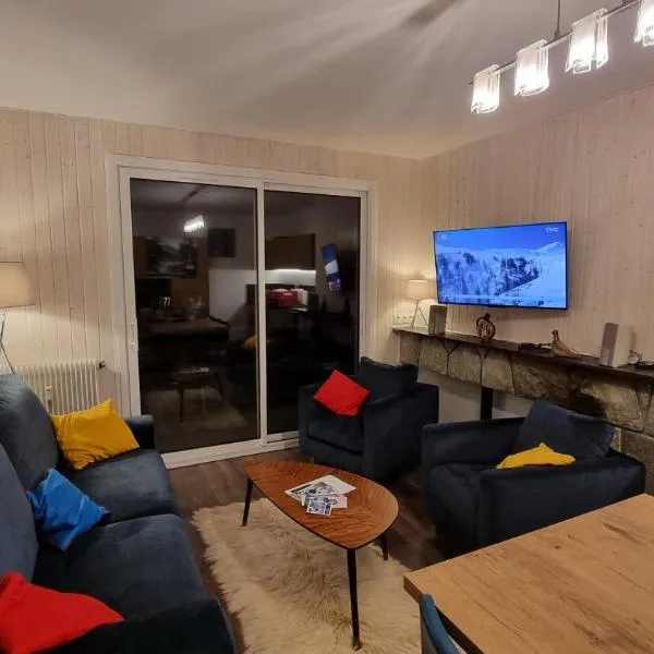 Appartement St Lary - 2 à 6 pers - place du telephérique, plein centre - label 5 diamants, hotel v destinácii Saint-Lary-Soulan
