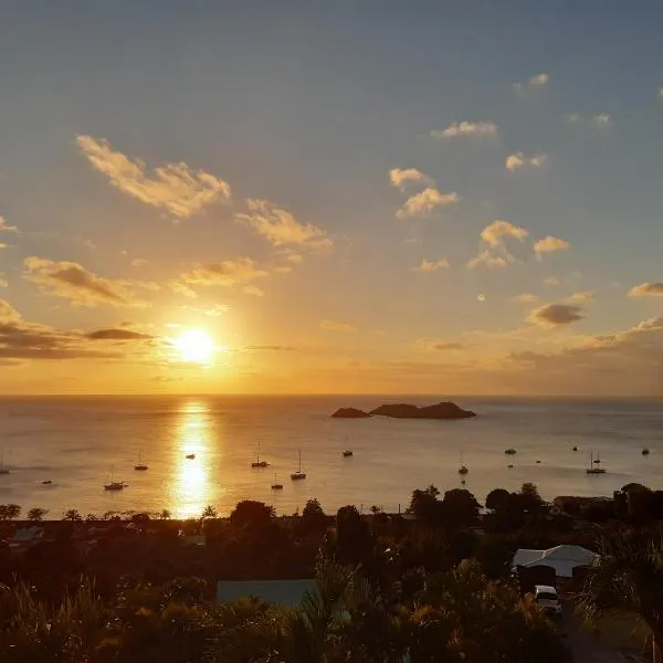 Logements Vue Mer accès piscine en Guadeloupe, khách sạn ở Bouillante