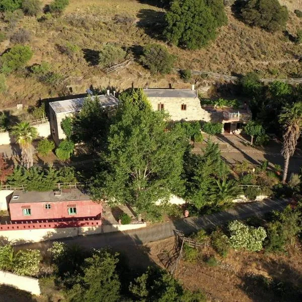 Akros Oreon Houses, hotel v destinaci Káto Sími