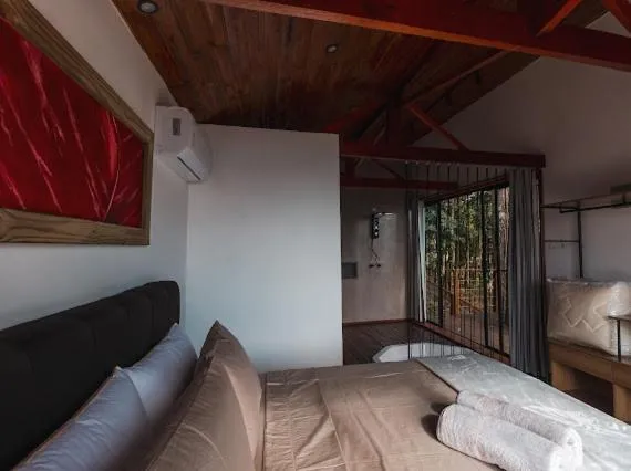 Pousada Dona Pedra - Cabana Jaspe, hotel i Córrego do Bom Jesus