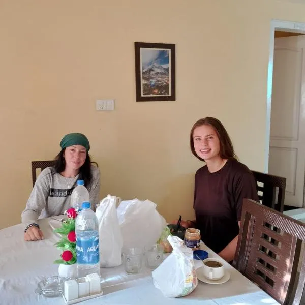 Ringachan Guest House & Restaurant, hotel di Skardu