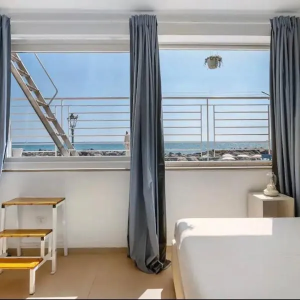 Casa Castagna a' Mare, hotel v Salernu