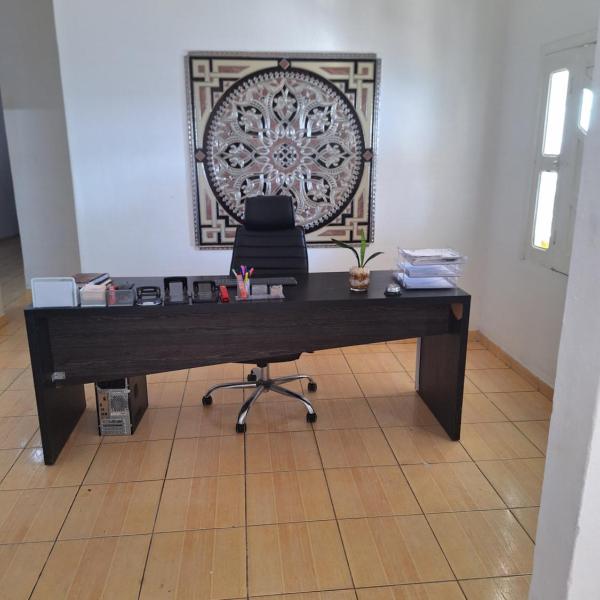 Quarto triplo com banheiro compartilhado - Foto 2
