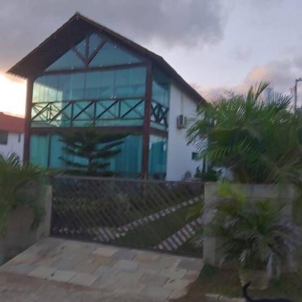Excelente casa equipada em condomínio em Gravatá