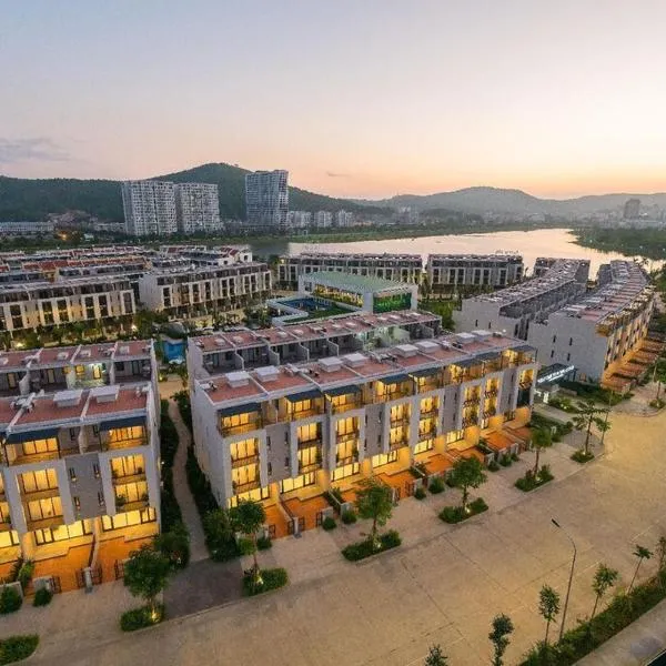 Kim's Villa - 5 phòng ngủ siêu rộng - 100m đến Bãi Tắm, hotel v destinaci Ha Long