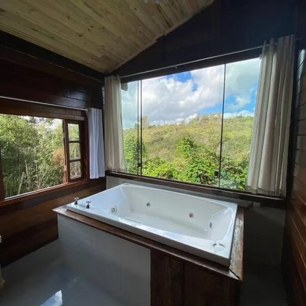 Encanto da Mata - Chalé Ipê - Lavras Novas-MG, hotel v destinaci Lavras Novas