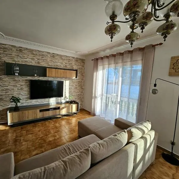 Casa Familiar - Espaçosa, confortável e sossegada, hotel v destinaci Pevidem