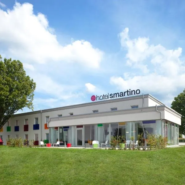 Hotel Smartino, hotel in Michelfeld