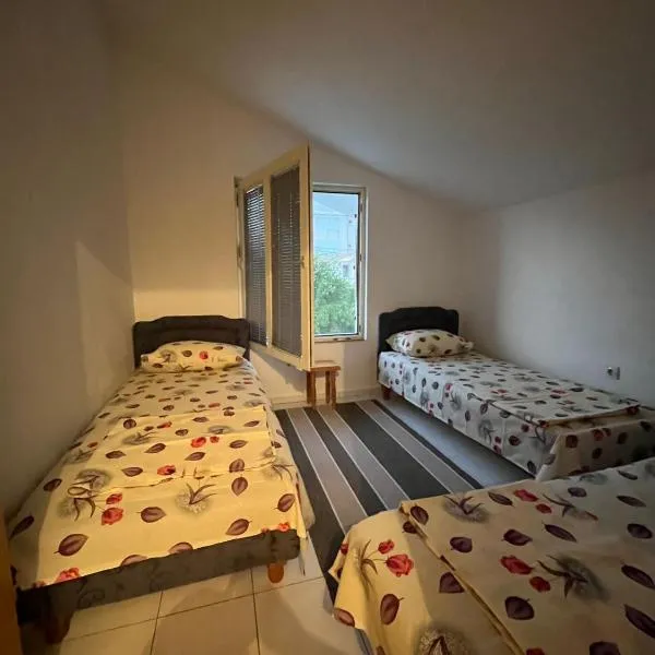 Apartman Tara, hotel in Donji Štoj