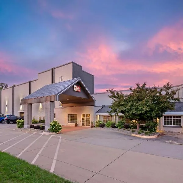 Best Western Plus Longbranch Hotel & Convention Center, hotel in Cedar Rapids