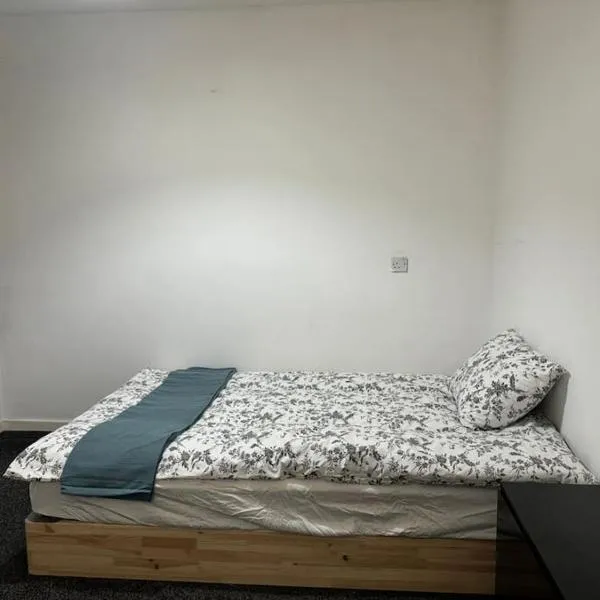 Home in Gateshead Newcastle, hotel di Low Team