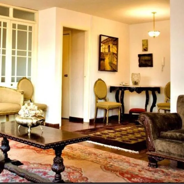 Big and fully equipped Classical Retreat, hotel v destinácii La Paz