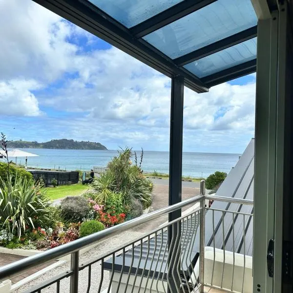 Beachfront on Waiheke, hotell i Onetangi