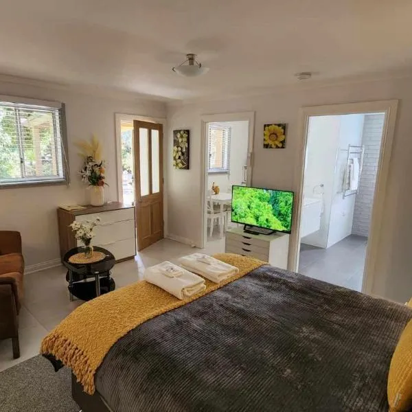 Riesling Trail & Clare Valley Cottages, hotel v destinaci Clare