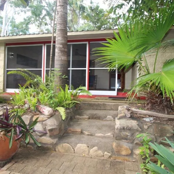 Moana Cottage, Stroll To Horseshoe Bay Beachfront, hotel v destinaci Horseshoe Bay