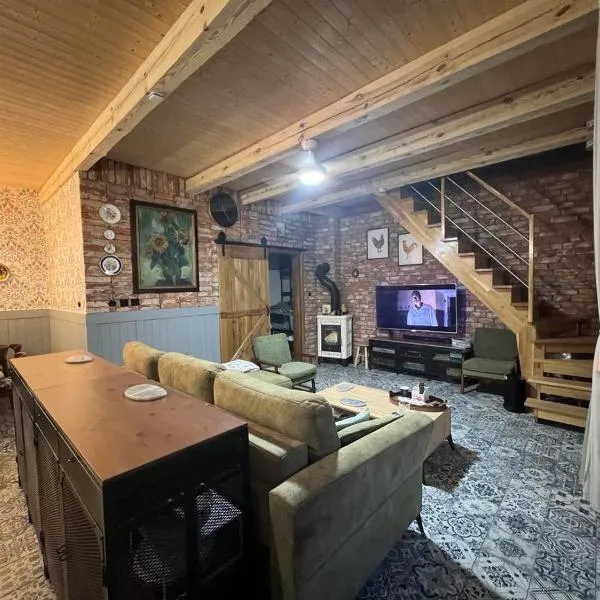 Sielski Zaułek Guciów u Dorotki -Basen,Jacuzzi,Sauna, hotel in Guciów