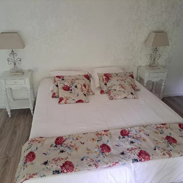 CHAMBRE D'HOTES à LA CAMPAGNE DANS UN CADRE VERDOYANT, hotel v destinaci Beaucourt-sur-lʼAncre