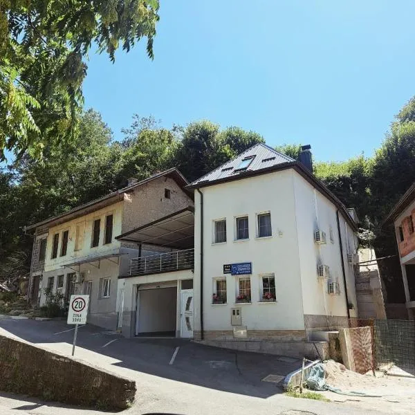 Apartmani Waterfall / Vodopad, hotel v destinaci Jajce