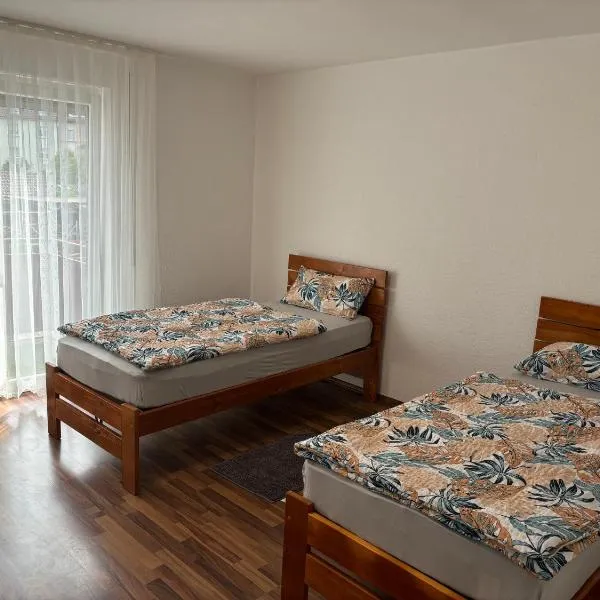 Ferienwohnung Grimm 3, hotel in Pforzheim