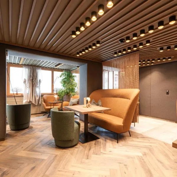 Hotel Enzian Paznaun、ゼーのホテル