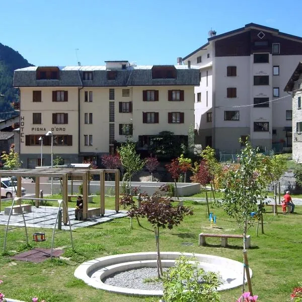 Hotel Pigna D'Oro, hotelli kohteessa Chiesa in Valmalenco