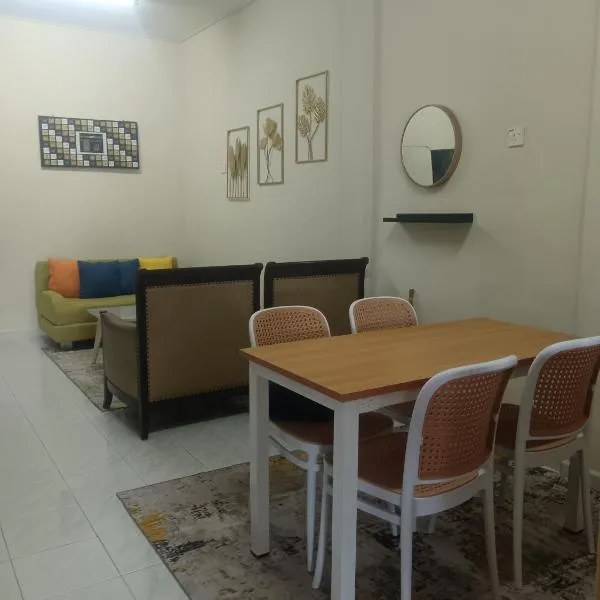 Madana homestay pasir puteh, hotel v destinaci Pasir Puteh