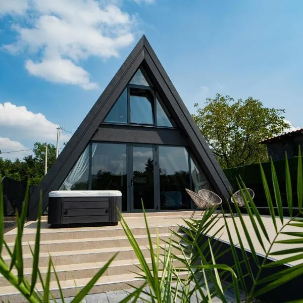 Nikis House Luxury Pool - Spa Villas: Ba°evac şehrinde bir otel