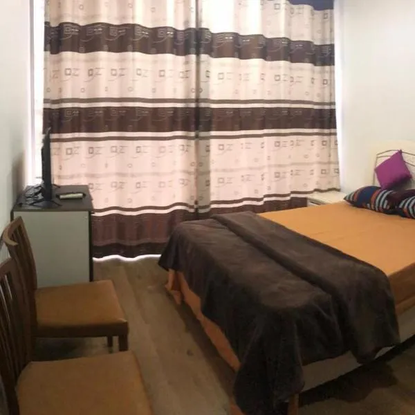 Amaze Residence Luxury Room 4, hotel v destinaci Boralesgamuwa