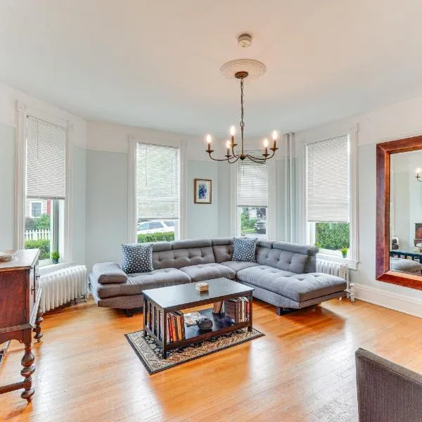 Charming Victorian Retreat with Hudson River Views, hotel in Newburgh