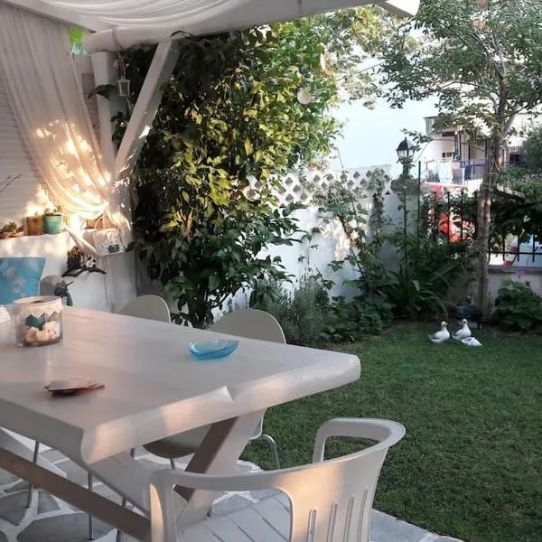 Any Summer garden house, hotel in Skála Nikíta